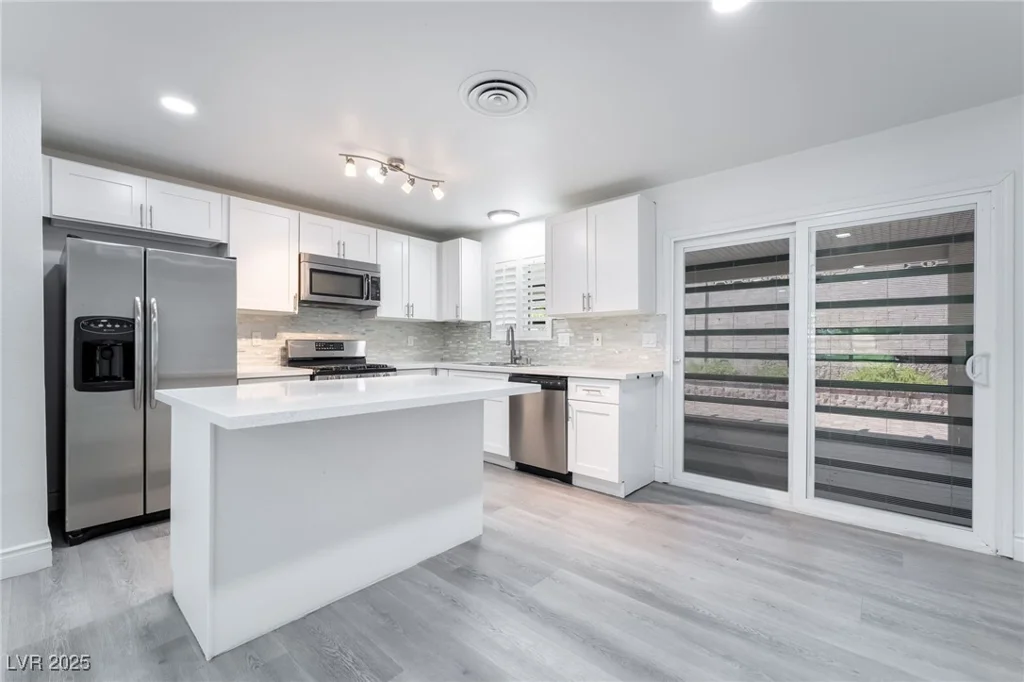 2416 Calico, Las Vegas, NV 89108