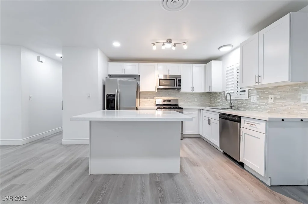 2416 Calico, Las Vegas, NV 89108