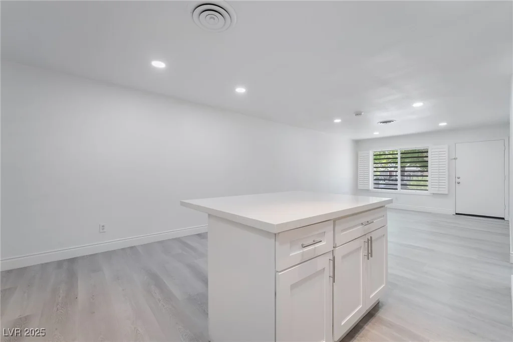 2416 Calico, Las Vegas, NV 89108