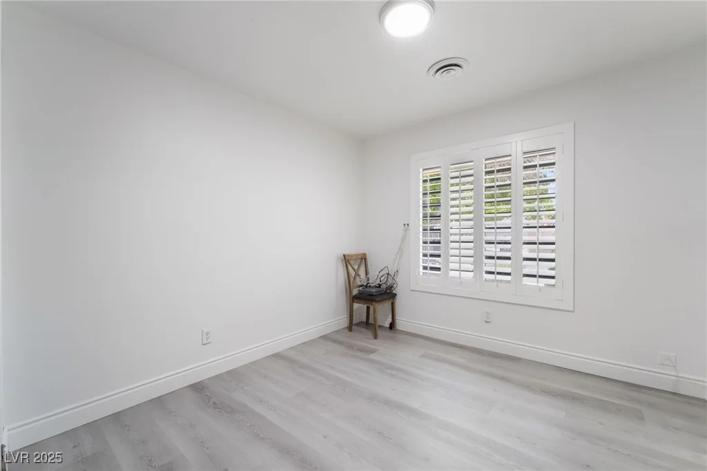 2416 Calico, Las Vegas, NV 89108