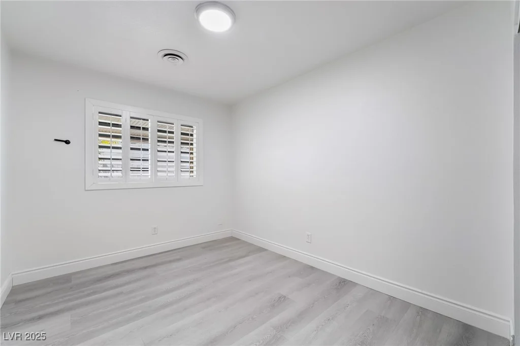 2416 Calico, Las Vegas, NV 89108