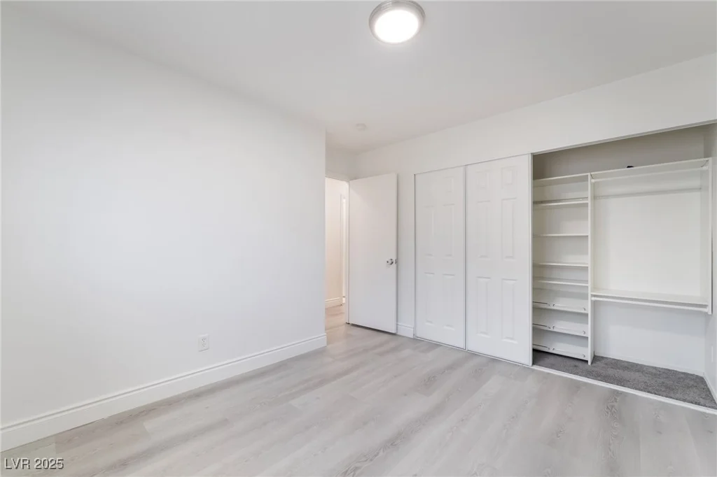 2416 Calico, Las Vegas, NV 89108