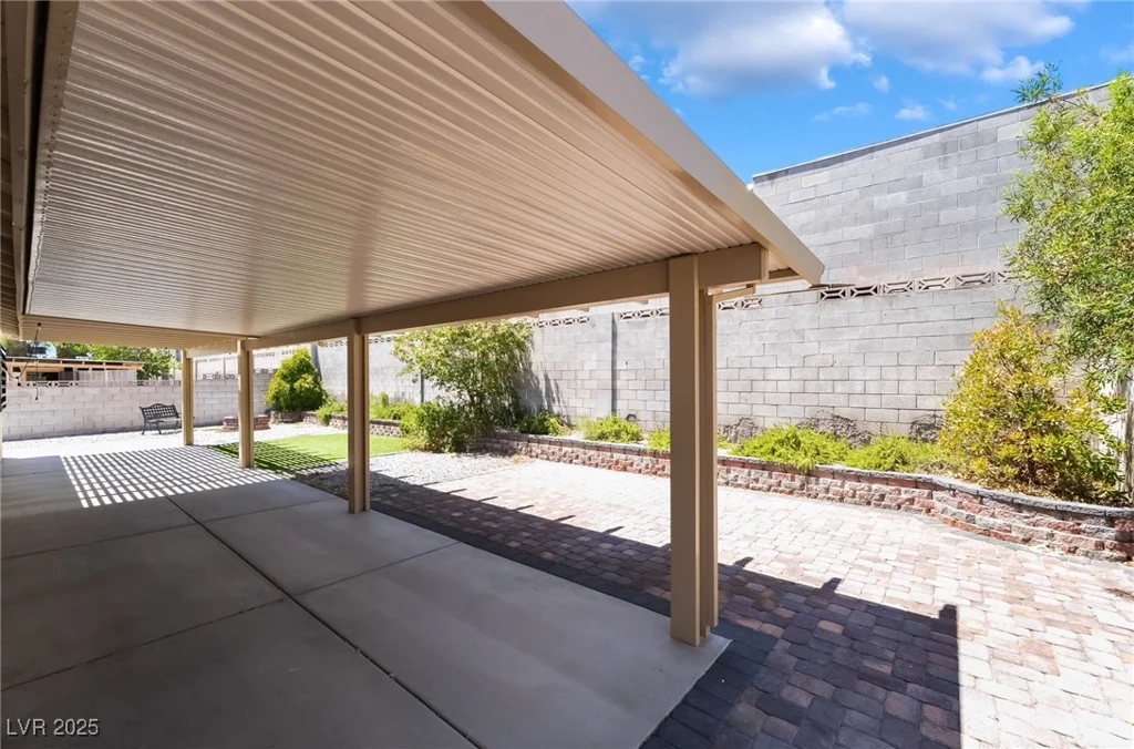 2416 Calico, Las Vegas, NV 89108