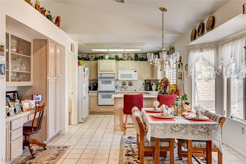 8844 Sunny Mead, Las Vegas, NV 89134