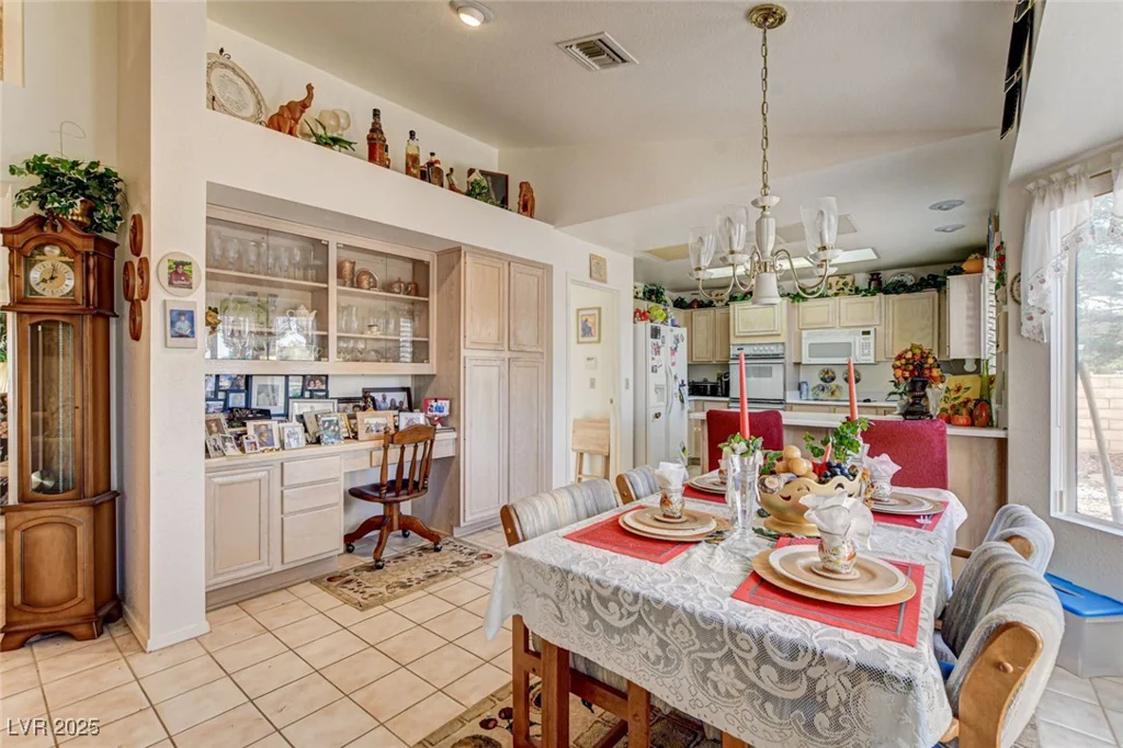 8844 Sunny Mead, Las Vegas, NV 89134