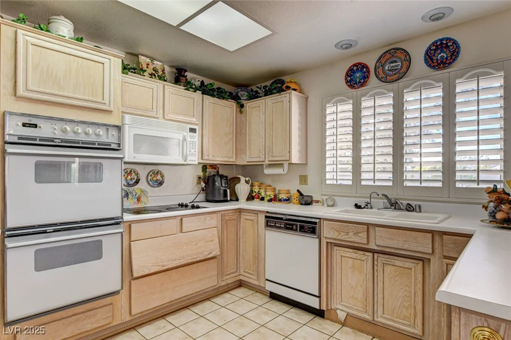 8844 Sunny Mead, Las Vegas, NV 89134