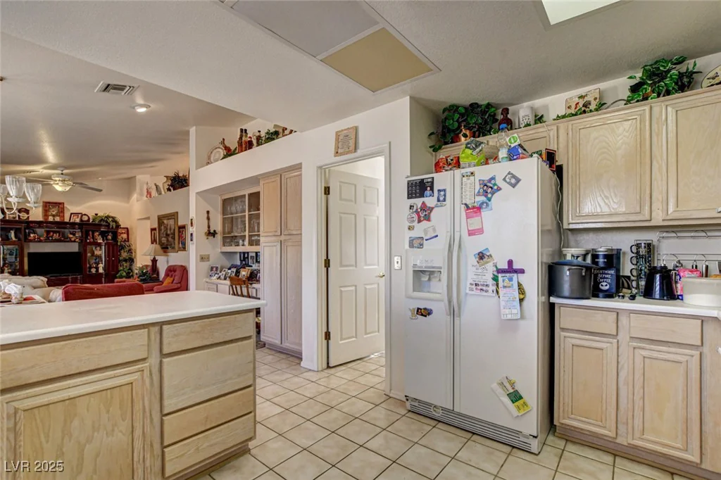 8844 Sunny Mead, Las Vegas, NV 89134