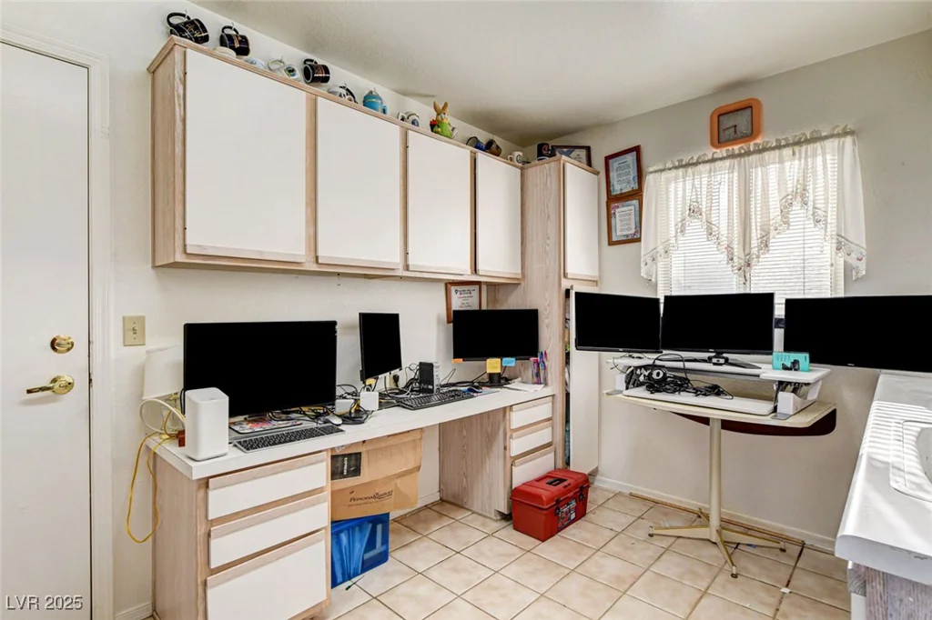 8844 Sunny Mead, Las Vegas, NV 89134
