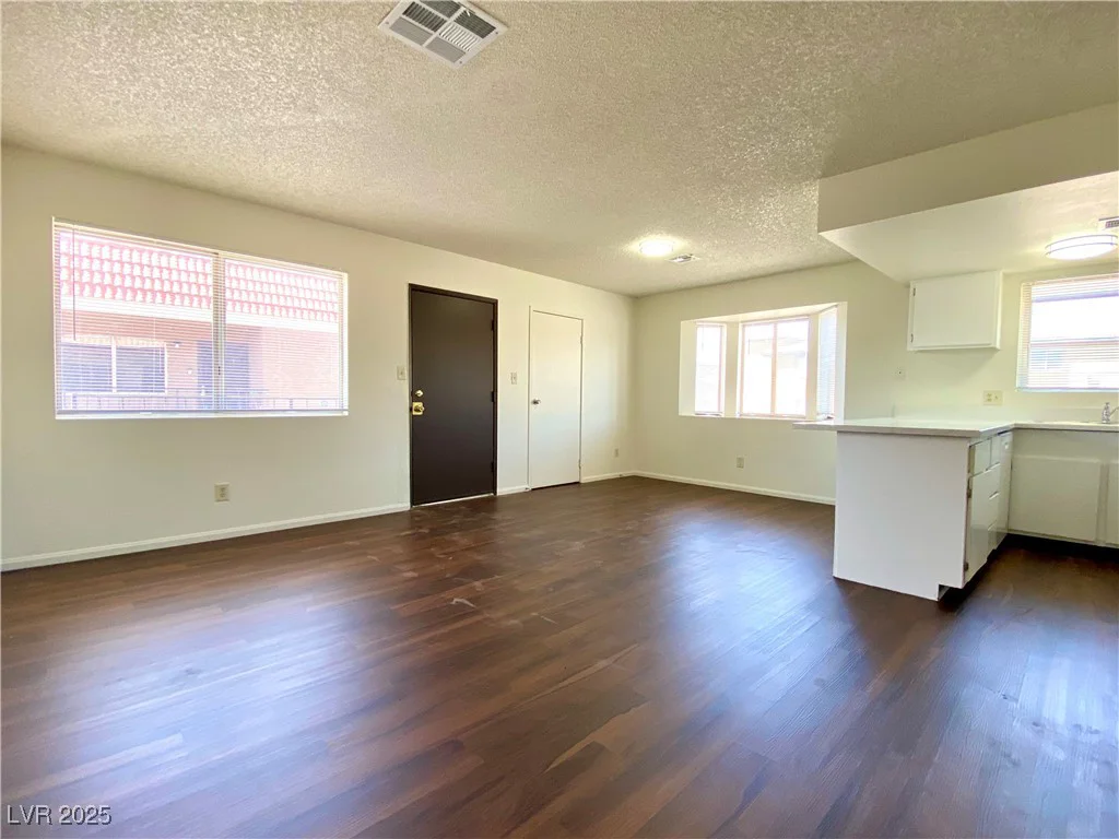 5323 Mancos, Las Vegas, NV 89119