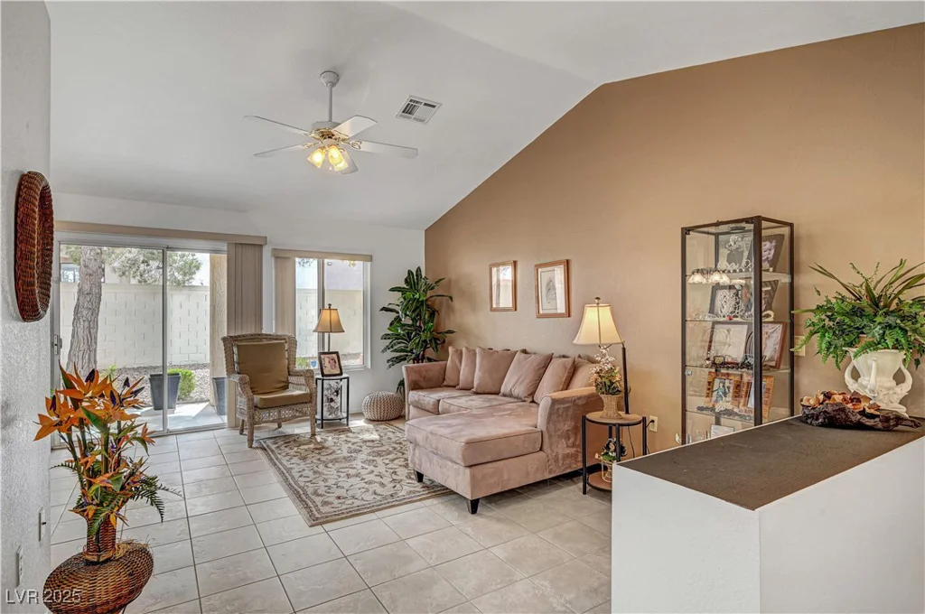 8657 Prairie Hill, Las Vegas, NV 89134