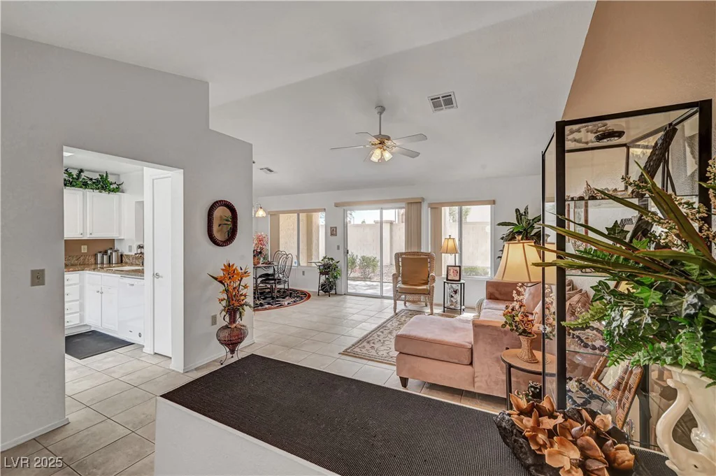 8657 Prairie Hill, Las Vegas, NV 89134