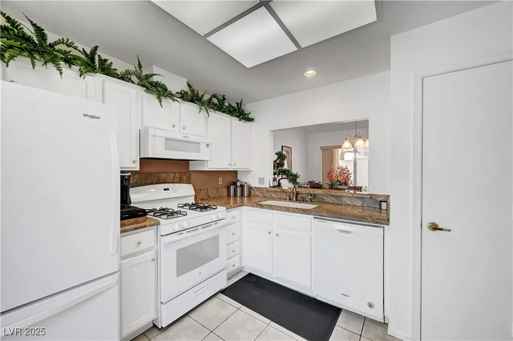 8657 Prairie Hill, Las Vegas, NV 89134