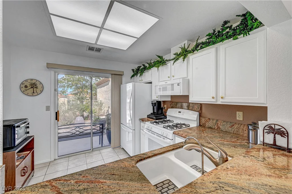 8657 Prairie Hill, Las Vegas, NV 89134