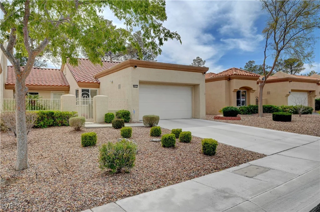 8657 Prairie Hill, Las Vegas, NV 89134