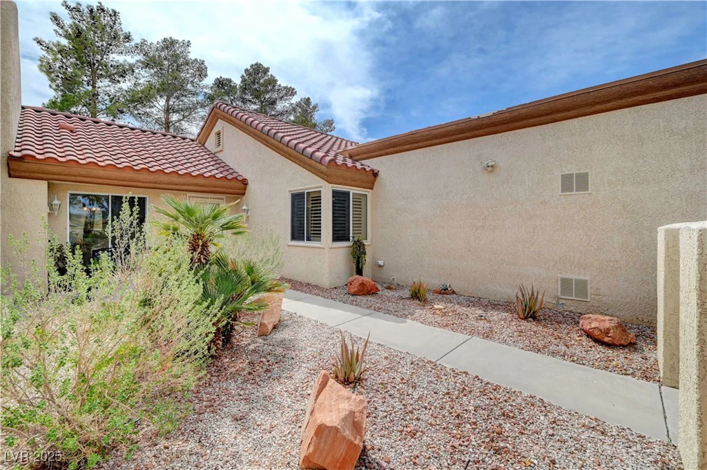 8657 Prairie Hill, Las Vegas, NV 89134