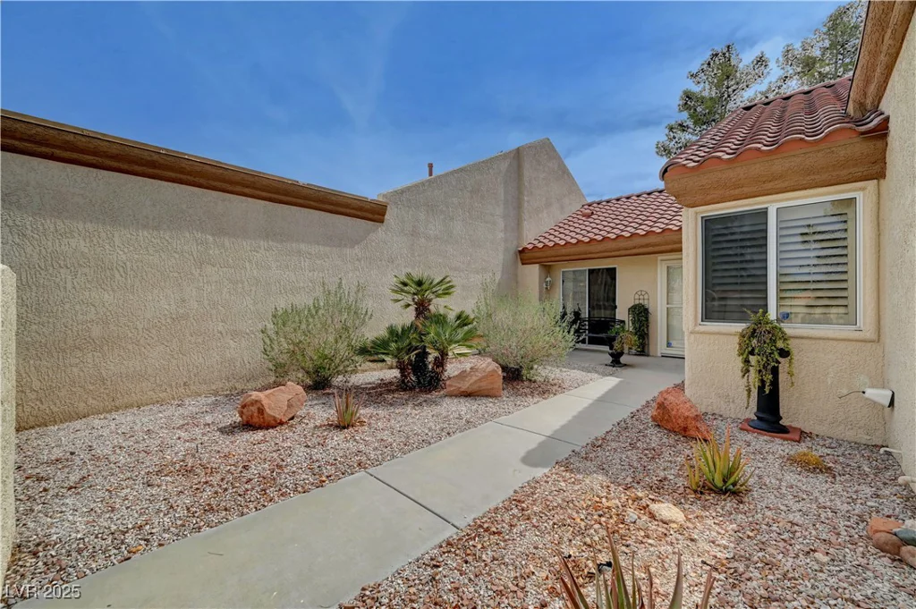 8657 Prairie Hill, Las Vegas, NV 89134
