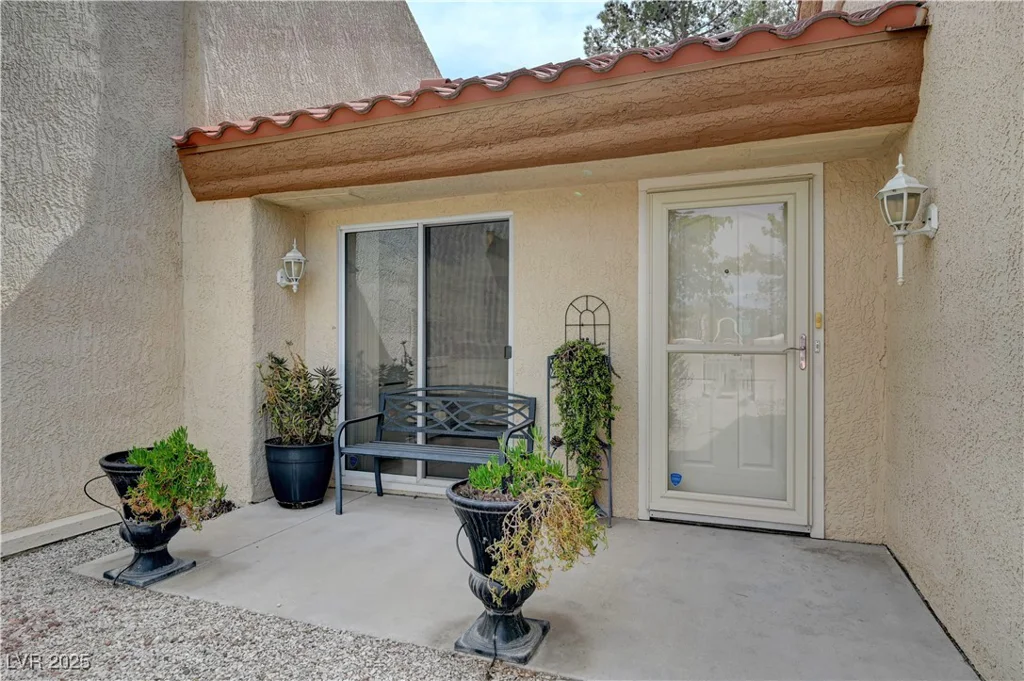 8657 Prairie Hill, Las Vegas, NV 89134