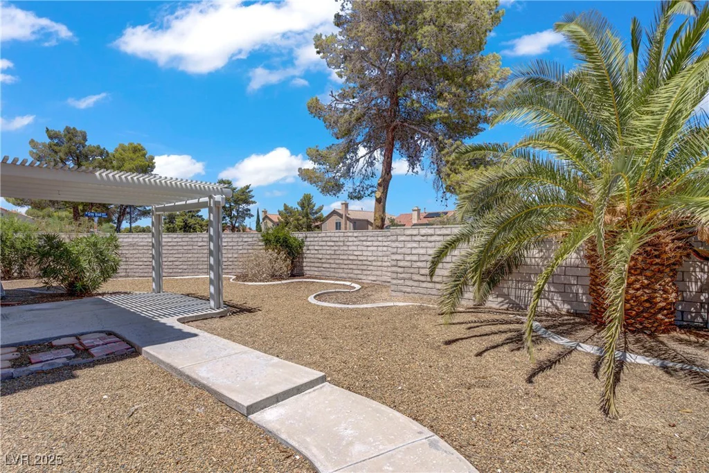1580 Desert Ridge, North Las Vegas, NV 89031