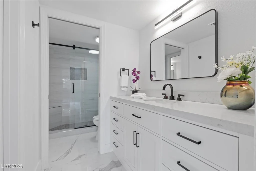 4961 Tierra Del Sol, Las Vegas, NV 89113