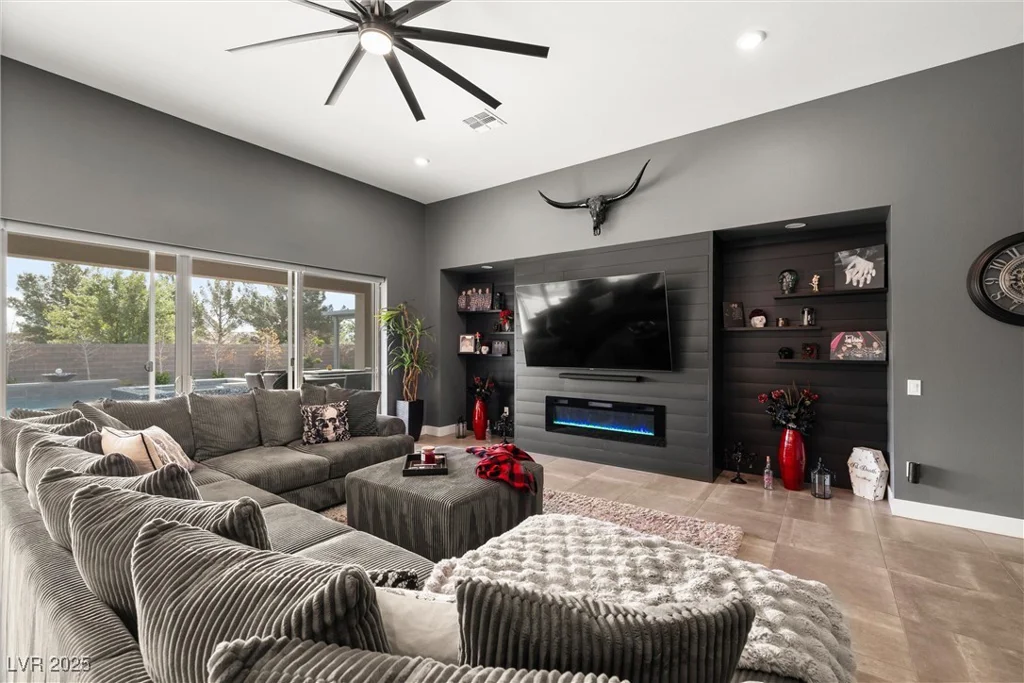 8420 Black Brush, Las Vegas, NV 89131
