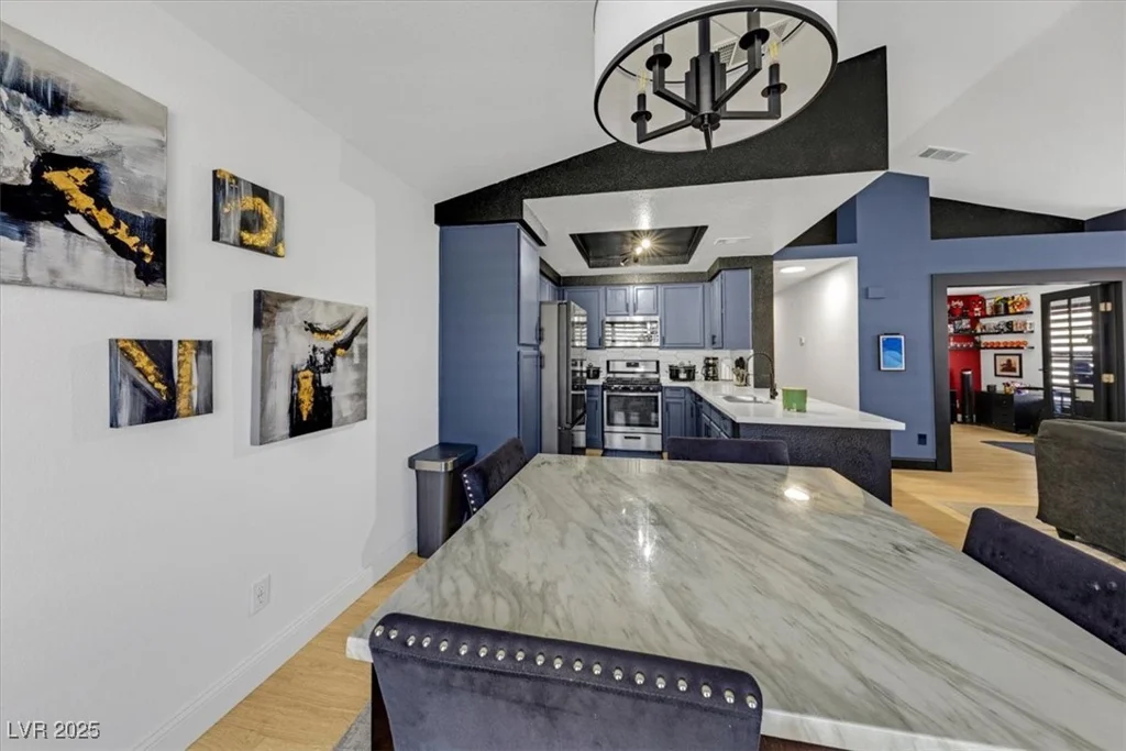 5201 Torrey Pines, Las Vegas, NV 89118