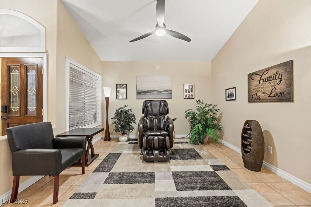 7815 Sunnyside, Las Vegas, NV 89123