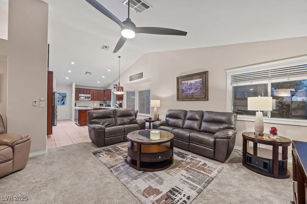 7815 Sunnyside, Las Vegas, NV 89123
