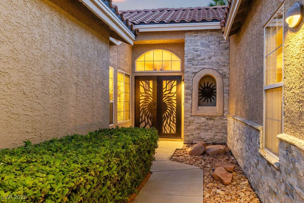 7815 Sunnyside, Las Vegas, NV 89123