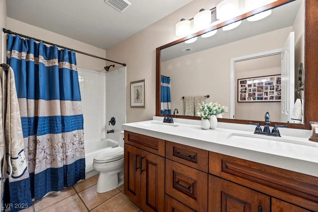 7815 Sunnyside, Las Vegas, NV 89123
