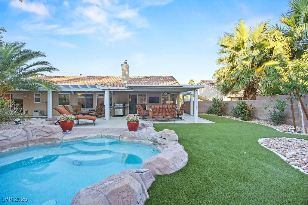 7815 Sunnyside, Las Vegas, NV 89123