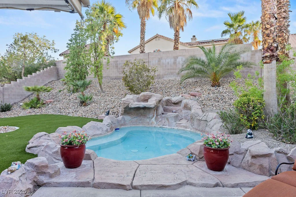 7815 Sunnyside, Las Vegas, NV 89123
