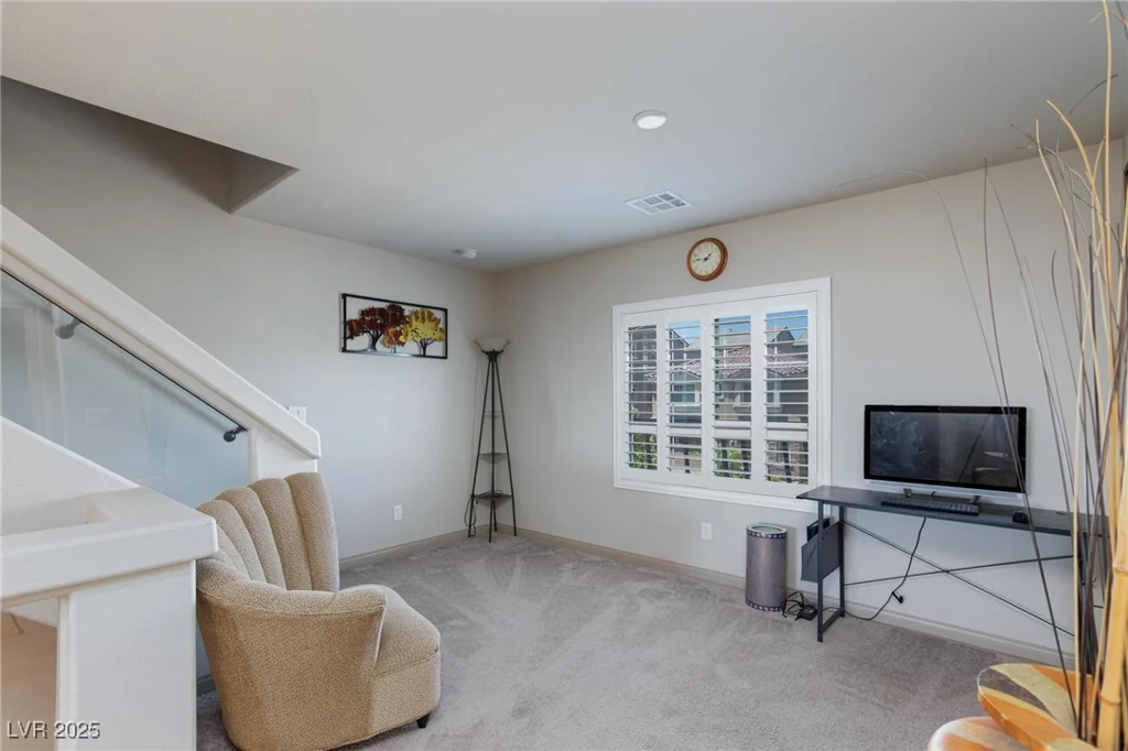 10010 Cardwell Hill, Las Vegas, NV 89141