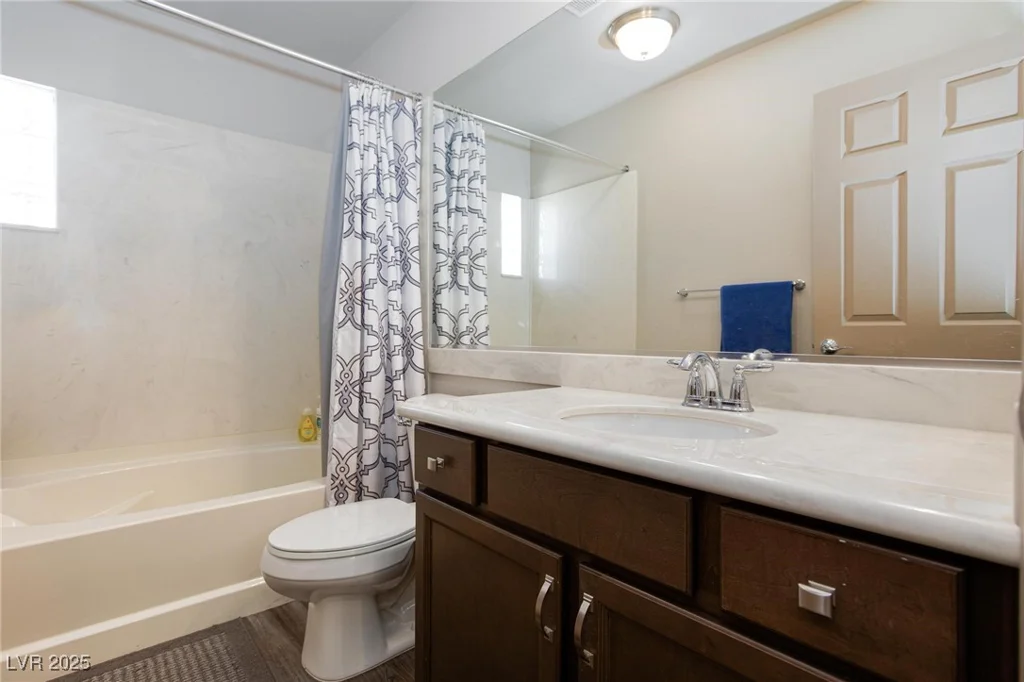 10010 Cardwell Hill, Las Vegas, NV 89141