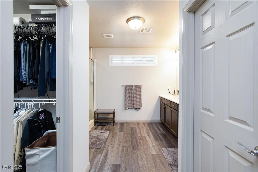 10010 Cardwell Hill, Las Vegas, NV 89141
