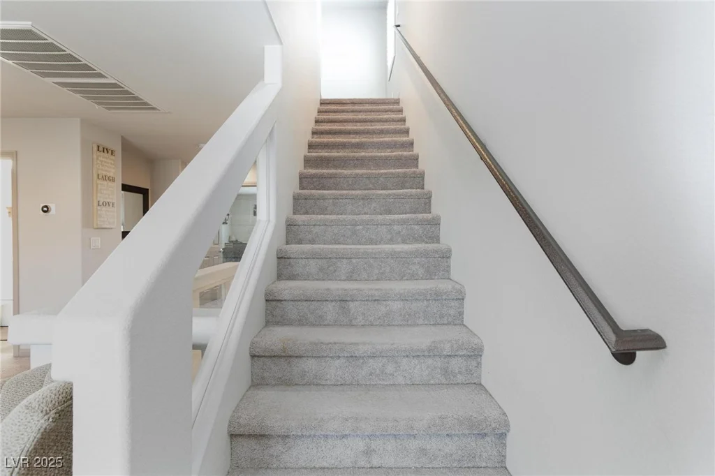 10010 Cardwell Hill, Las Vegas, NV 89141
