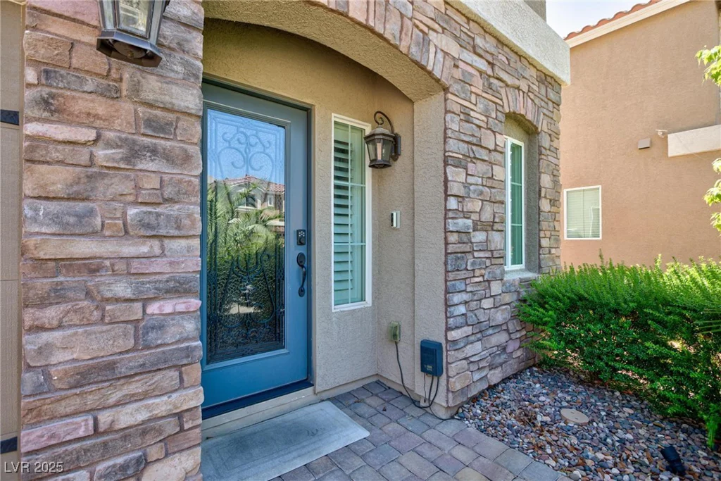10010 Cardwell Hill, Las Vegas, NV 89141
