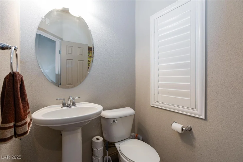 10010 Cardwell Hill, Las Vegas, NV 89141