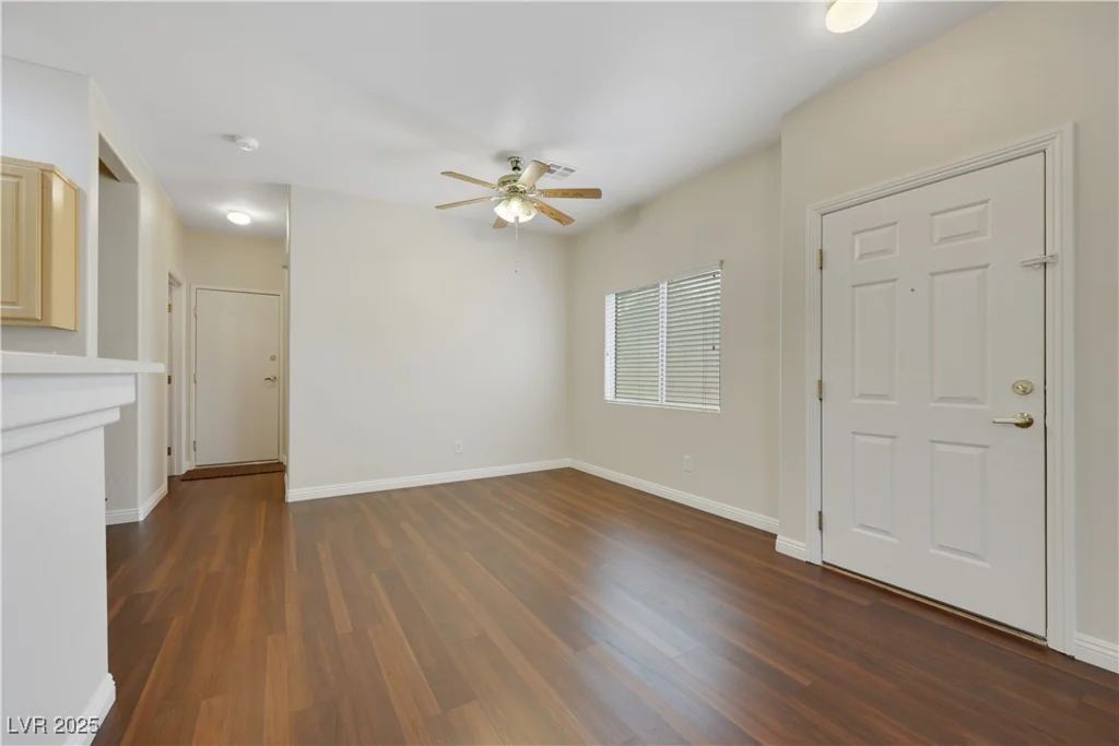 6550 Bucking Horse, Henderson, NV 89011