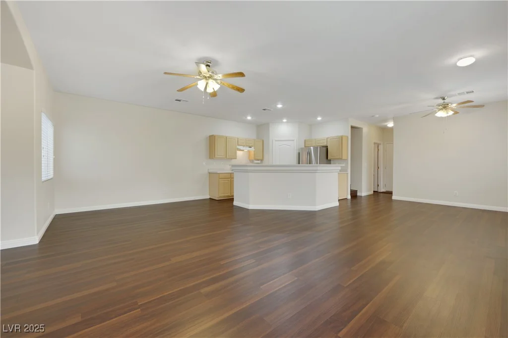 6550 Bucking Horse, Henderson, NV 89011