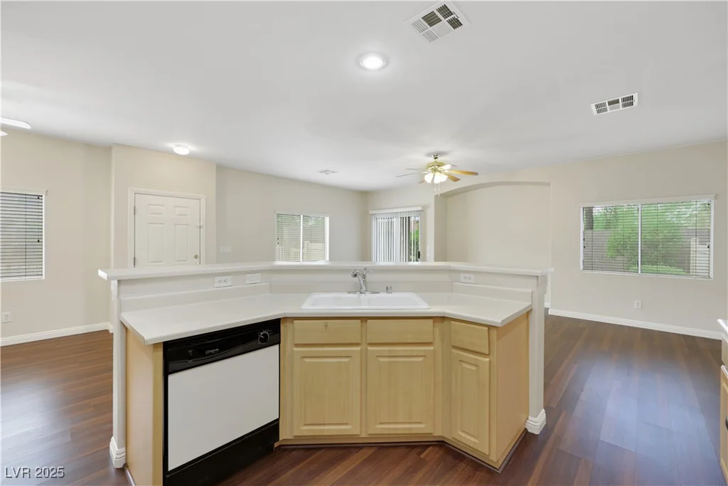 6550 Bucking Horse, Henderson, NV 89011