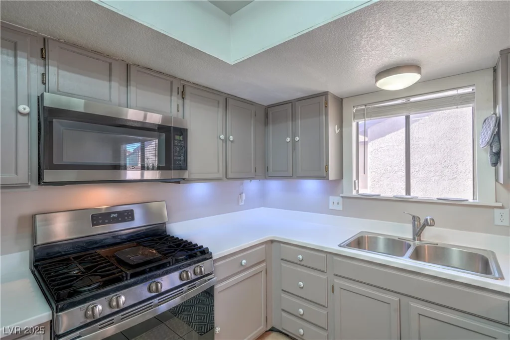4642 Lady Bug, Las Vegas, NV 89122