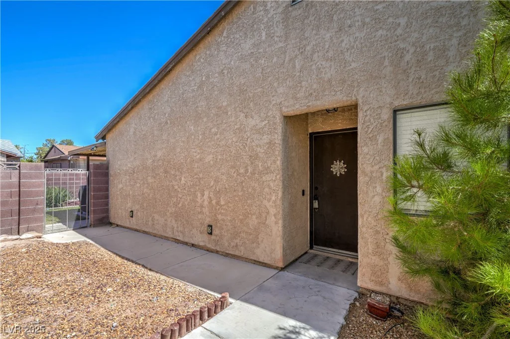4642 Lady Bug, Las Vegas, NV 89122