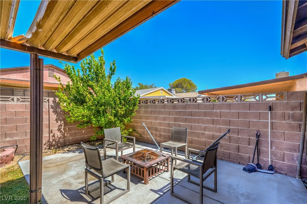 4642 Lady Bug, Las Vegas, NV 89122