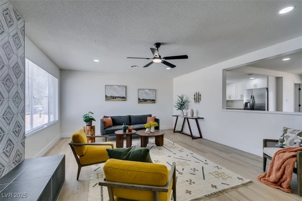 1697 Silver Mesa, Las Vegas, NV 89169