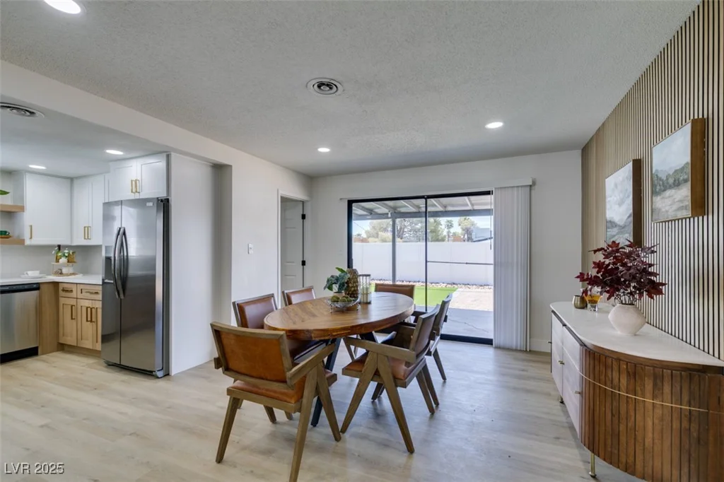 1697 Silver Mesa, Las Vegas, NV 89169