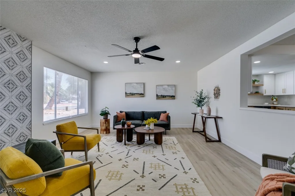 1697 Silver Mesa, Las Vegas, NV 89169