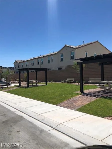 5392 Blustery Towns, Las Vegas, NV 89118