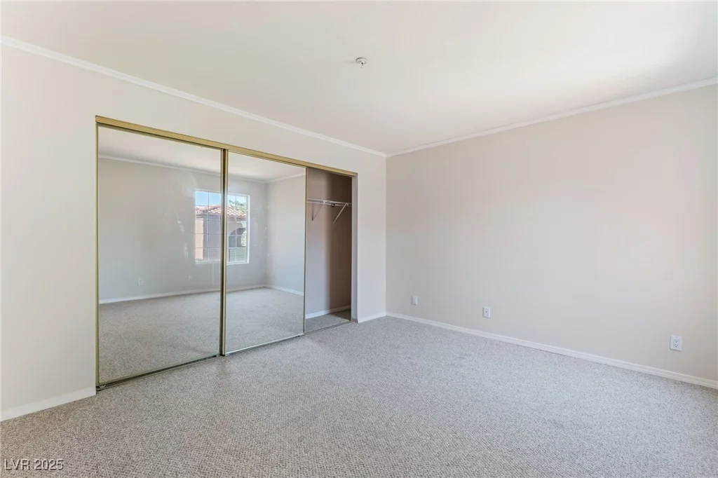 2120 Sealion, Las Vegas, NV 89128