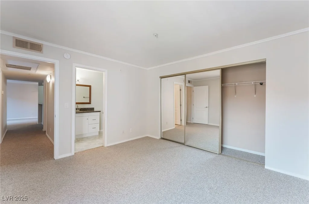 2120 Sealion, Las Vegas, NV 89128