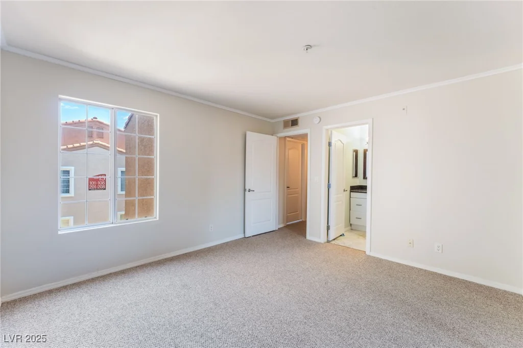 2120 Sealion, Las Vegas, NV 89128